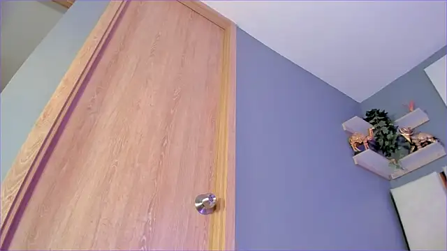 Bambi gurl online show from April 25, 12:02 am