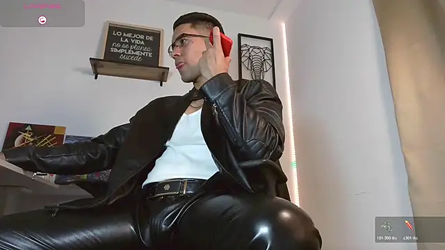 Thonydupont online show from October 31, 8:10 pm