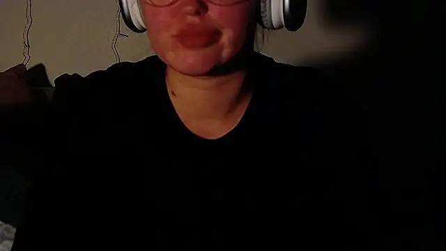 Snapshot of IrinaArt chatting on January 12, 3:36 pm IrinaArt online show from January 12, 3:36 pm