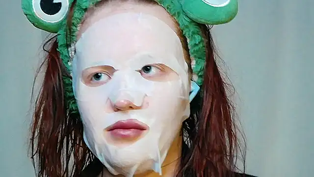 Snapshot of IrinaArt chatting on March 8, 6:58 pm IrinaArt online show from March 8, 6:58 pm