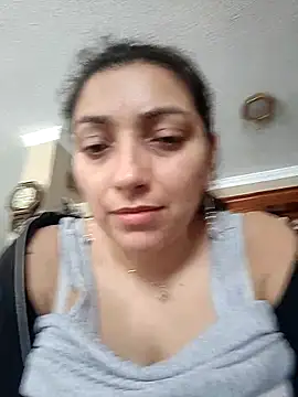 Snapshot of claudia chatting on March 12, 11:38 am claudia online show from March 12, 11:38 am