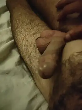 Snapshot of NilsonDick chatting on July 16, 2:17 am NilsonDick online show from July 16, 2:17 am
