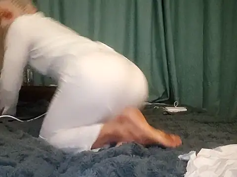 BigAssKi online show from September 28, 10:37 pm