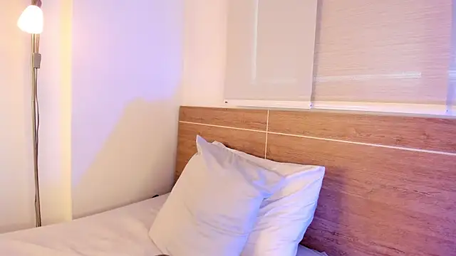 miaa daniels online show from April 21, 2:56 pm