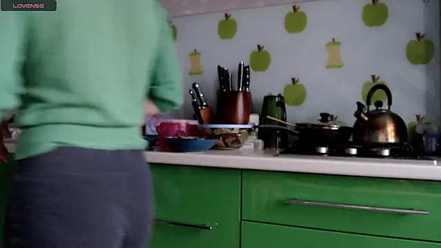 vaders daughter online show from December 8, 9:46 am