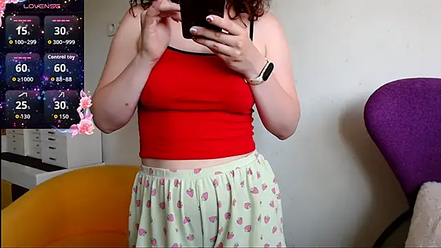 Snapshot of vaders_daughter chatting on July 22, 4:26 am vaders daughter online show from July 22, 4:26 am