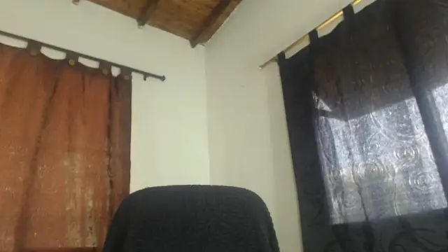 Snapshot of Alejagrantx chatting on December 6, 5:00 pm Alejagrantx online show from December 6, 5:00 pm