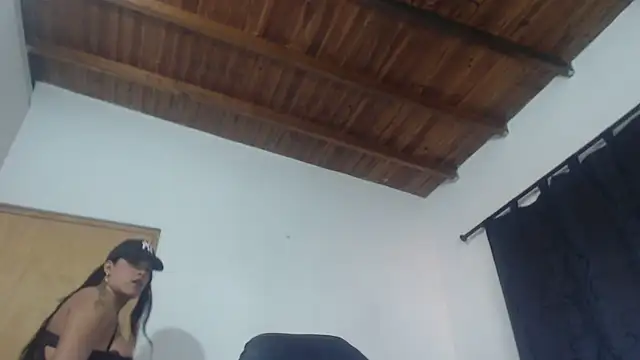 Snapshot of Alejagrantx chatting on September 12, 9:26 pm Alejagrantx online show from September 12, 9:26 pm