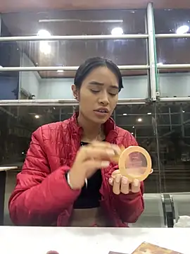 Snapshot of Kim_ev chatting on October 7, 2:53 am Kim ev online show from October 7, 2:53 am