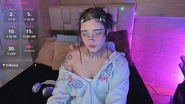mia catt05 online show from June 17, 5:10 am