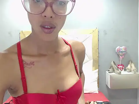 Snapshot of CanellaHotx chatting on February 26, 8:00 pm CanellaHotx online show from February 26, 8:00 pm