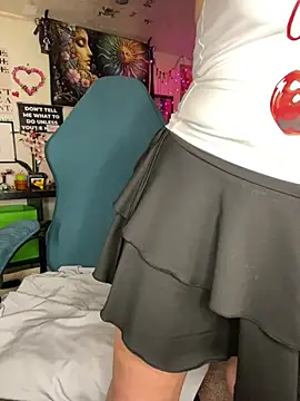 TrenaAnne online show from March 13, 3:44 am