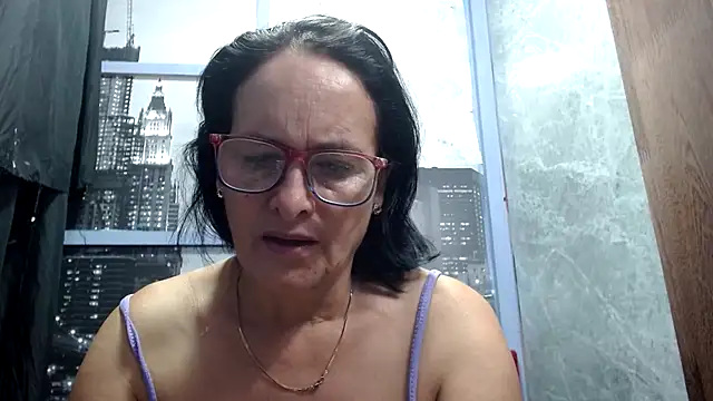 Snapshot of Nastylatinaxxx chatting on December 1, 12:10 pm Nastylatinaxxx online show from December 1, 12:10 pm