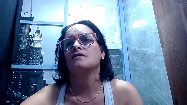 Nastylatinaxxx online show from December 19, 11:34 pm