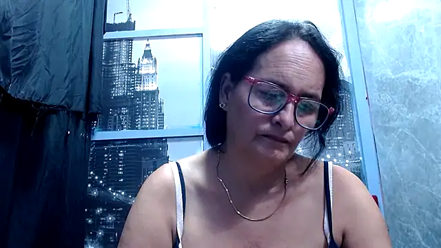 Nastylatinaxxx online show from December 22, 9:56 pm