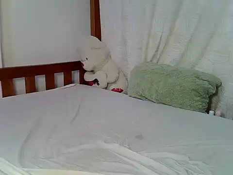 pretty leila2 online show from April 16, 8:42 pm