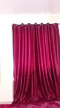 Snapshot of The-Peach-Flexer chatting on May 21, 10:22 am The-Peach-Flexer online show from May 21, 10:22 am