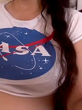 Snapshot of Zanoba-16 chatting on November 9, 8:01 am Zanoba-16 online show from November 9, 8:01 am