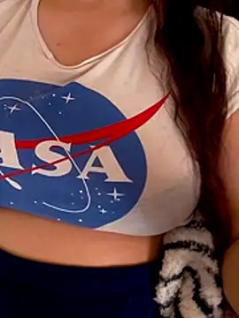 Snapshot of Zanoba-16 chatting on November 15, 11:51 am Zanoba-16 online show from November 15, 11:51 am