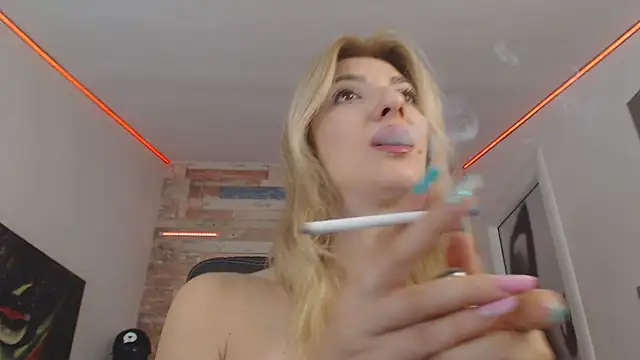 RileyLanna online show from October 18, 3:20 am