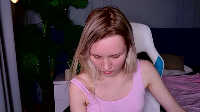 Beatrica Klein online show from January 14, 5:23 pm