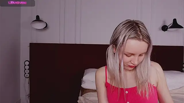 Beatrica Klein online show from February 24, 6:36 pm