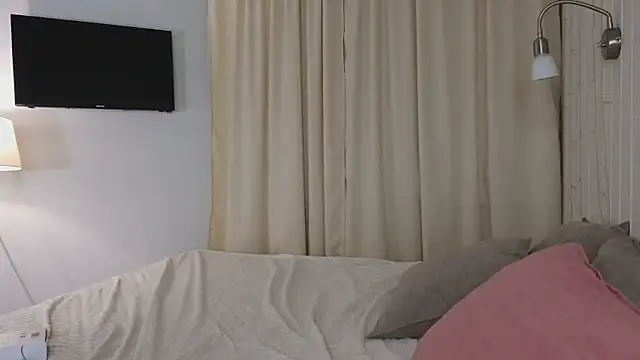 Beatrica Klein online show from October 10, 3:44 pm