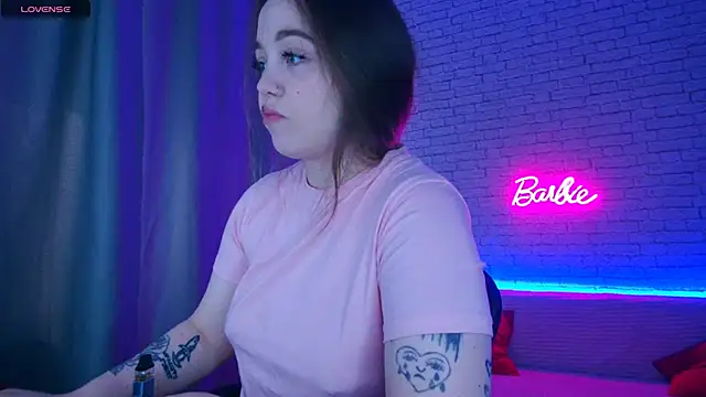 -Stacyy- online show from April 22, 5:32 am