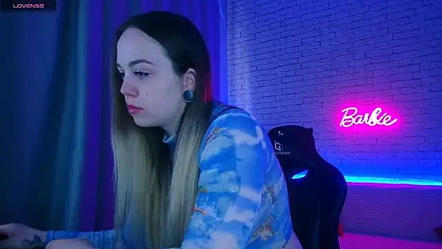 -Stacyy- online show from April 23, 5:08 am