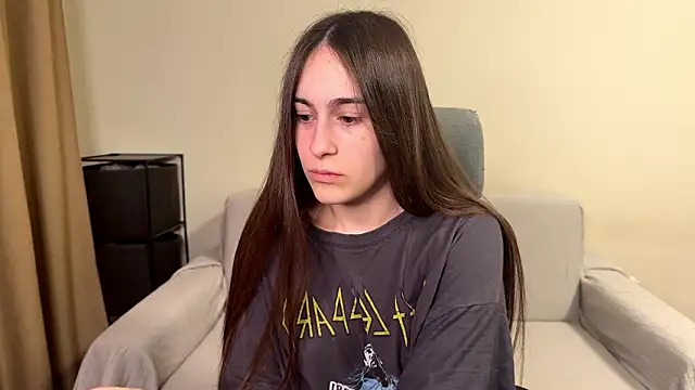 AliceKolltt online show from March 21, 8:45 pm