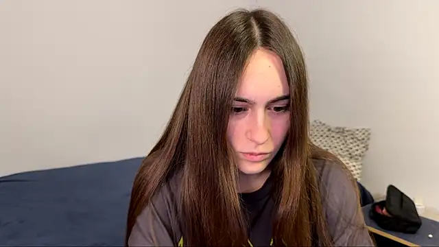 AliceKolltt online show from April 20, 8:32 pm