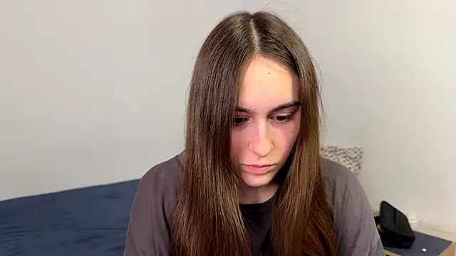 AliceKolltt online show from April 21, 1:53 am