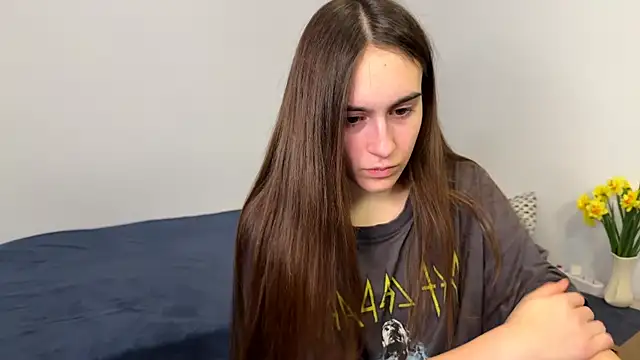 AliceKolltt online show from April 28, 2:27 am