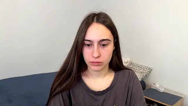 AliceKolltt online show from May 5, 6:10 am
