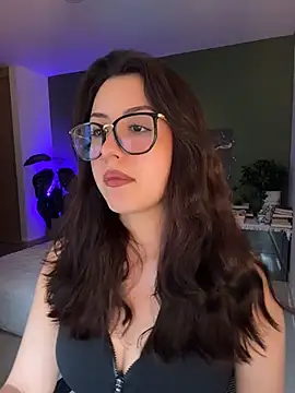 Snapshot of EmaSaenz chatting on July 9, 10:36 pm EmaSaenz online show from July 9, 10:36 pm