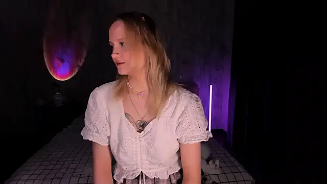 Snapshot of MariaMango chatting on February 14, 2:18 am MariaMango online show from February 14, 2:18 am