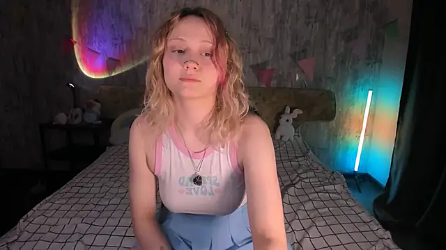 Snapshot of MariaMango chatting on February 25, 10:29 pm MariaMango online show from February 25, 10:29 pm