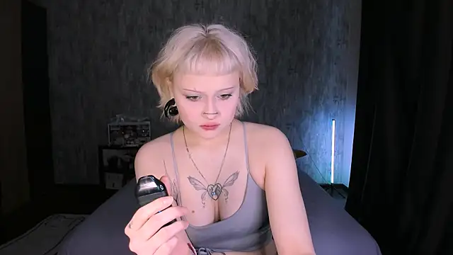 Snapshot of MariaMango chatting on October 30, 4:47 am MariaMango online show from October 30, 4:47 am