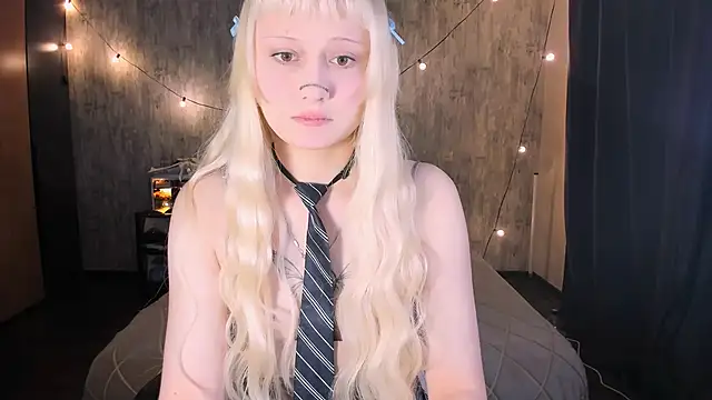 Snapshot of MariaMango chatting on December 4, 1:15 am MariaMango online show from December 4, 1:15 am