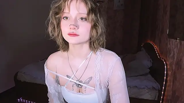 MariaMango online show from April 11, 7:40 pm