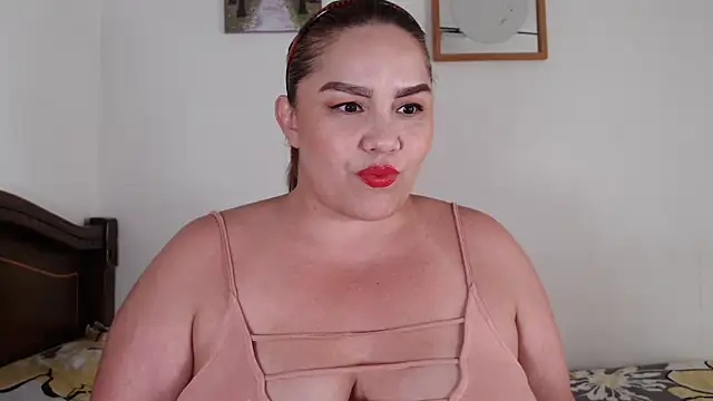 antoniamoreno82 online show from April 20, 8:32 pm