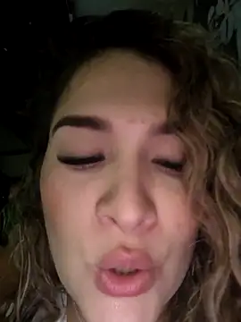 Sara smiiith211 online show from October 26, 2:06 am