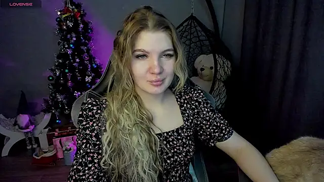 Snapshot of lily_williamss chatting on January 11, 12:12 am lily williamss online show from January 11, 12:12 am