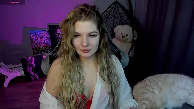 Snapshot of lily_williamss chatting on January 22, 2:56 pm lily williamss online show from January 22, 2:56 pm