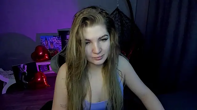 Snapshot of lily_williamss chatting on February 8, 12:17 am lily williamss online show from February 8, 12:17 am