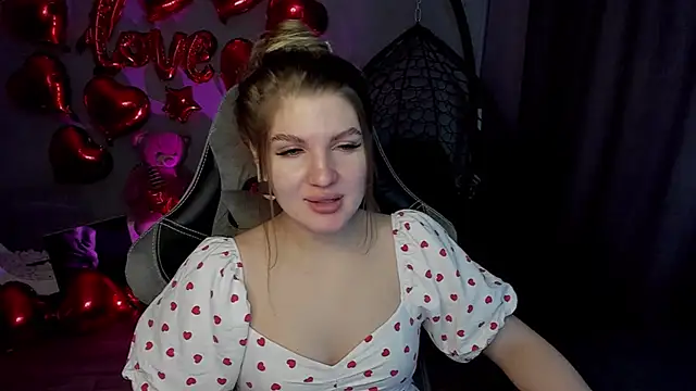 Snapshot of lily_williamss chatting on February 14, 3:11 am lily williamss online show from February 14, 3:11 am