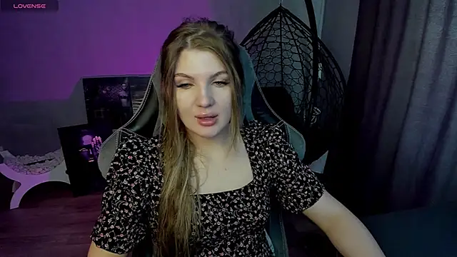 Snapshot of lily_williamss chatting on March 14, 4:10 am lily williamss online show from March 14, 4:10 am