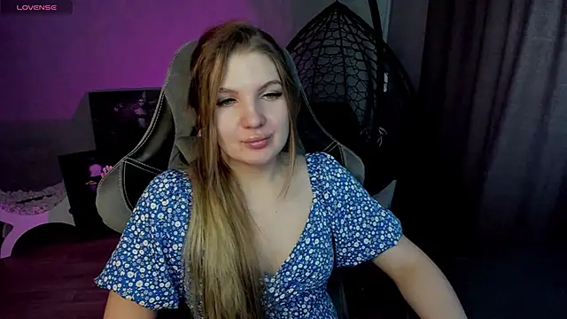 Snapshot of lily_williamss chatting on March 15, 3:29 am lily williamss online show from March 15, 3:29 am