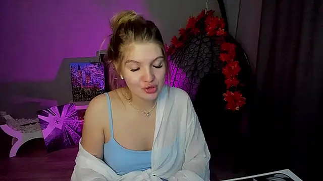 Snapshot of lily_williamss chatting on September 28, 12:16 am lily williamss online show from September 28, 12:16 am