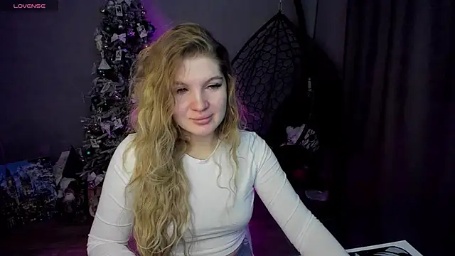 lily williamss online show from December 16, 12:04 am